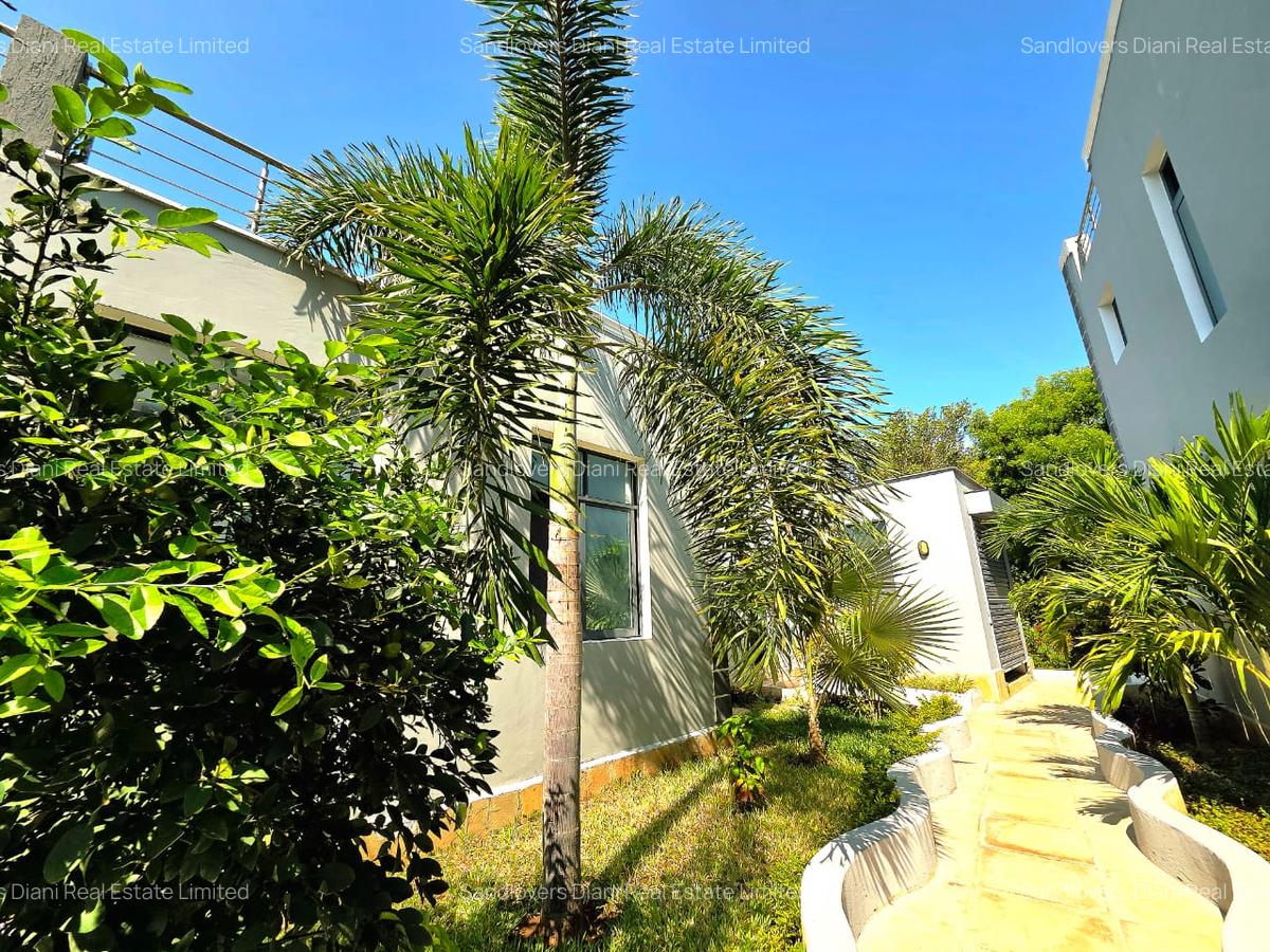 4 Bed Villa with En Suite in Diani - 5