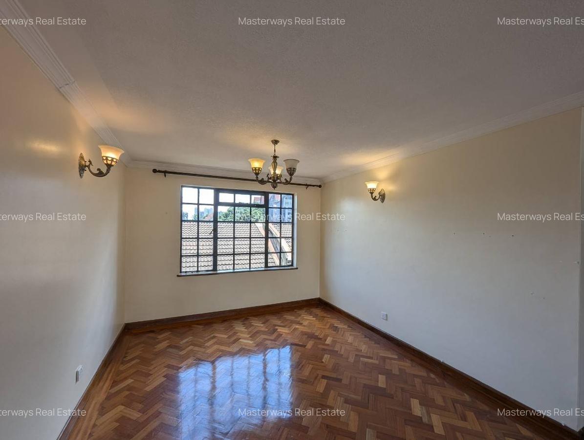 3 Bed Apartment with En Suite in Kilimani - 11