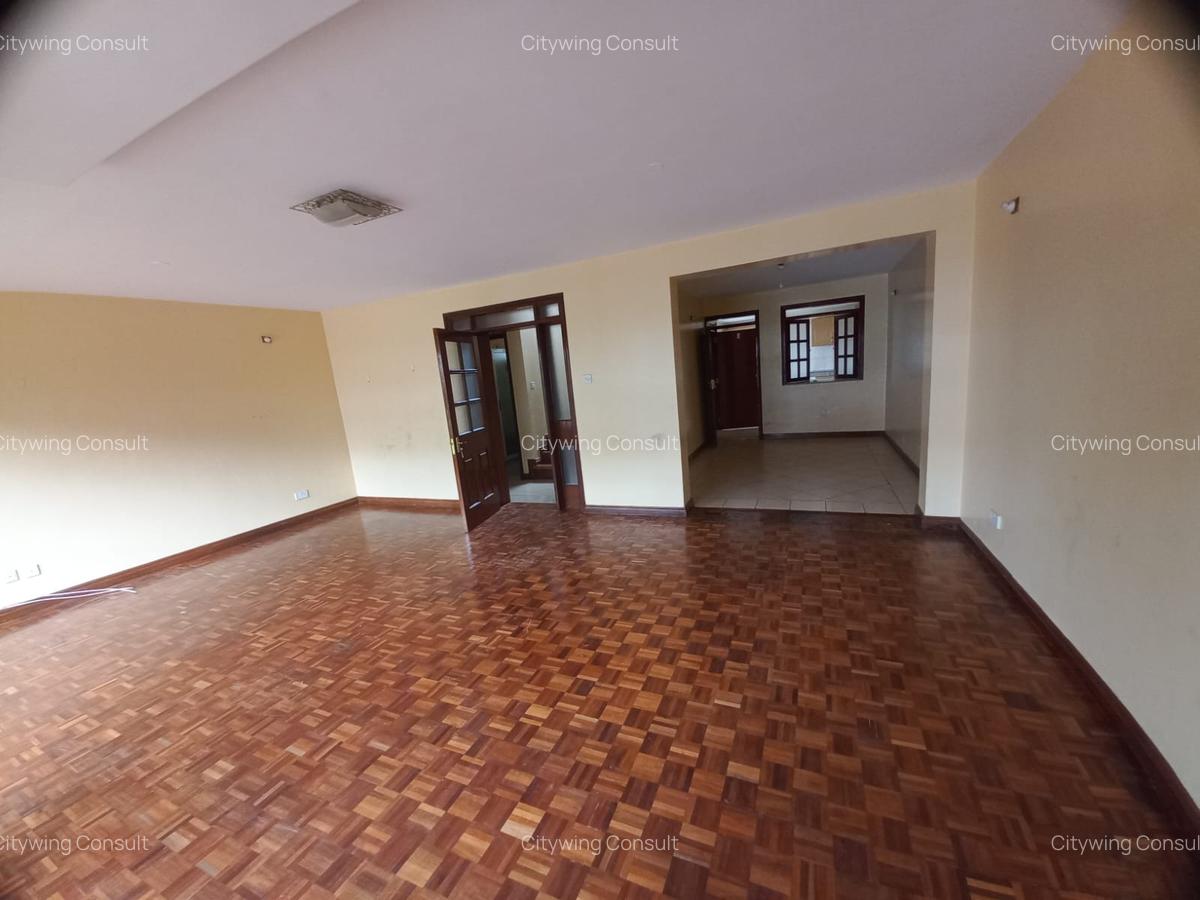 5 Bed Townhouse with En Suite at School Lane - 6