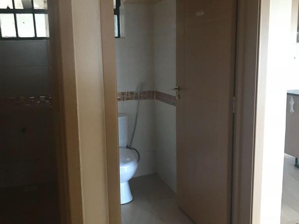 2 Bed Apartment with En Suite in Uthiru - 4