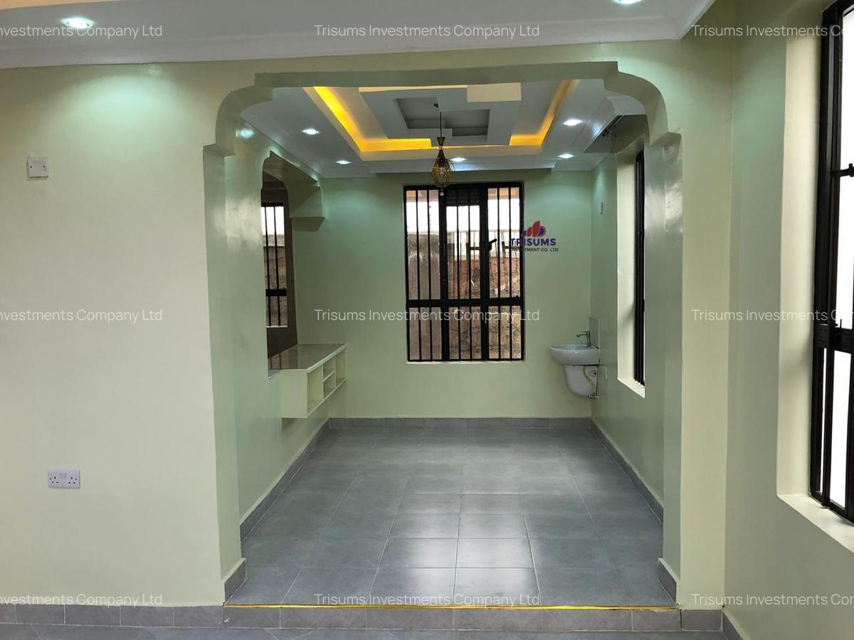 4 Bed House with En Suite in Nakuru - 2