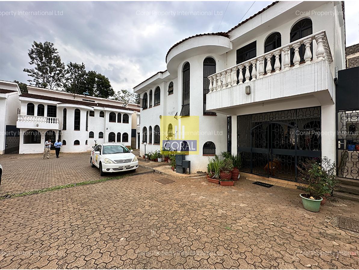 5 Bed Townhouse in Rhapta Road - 12