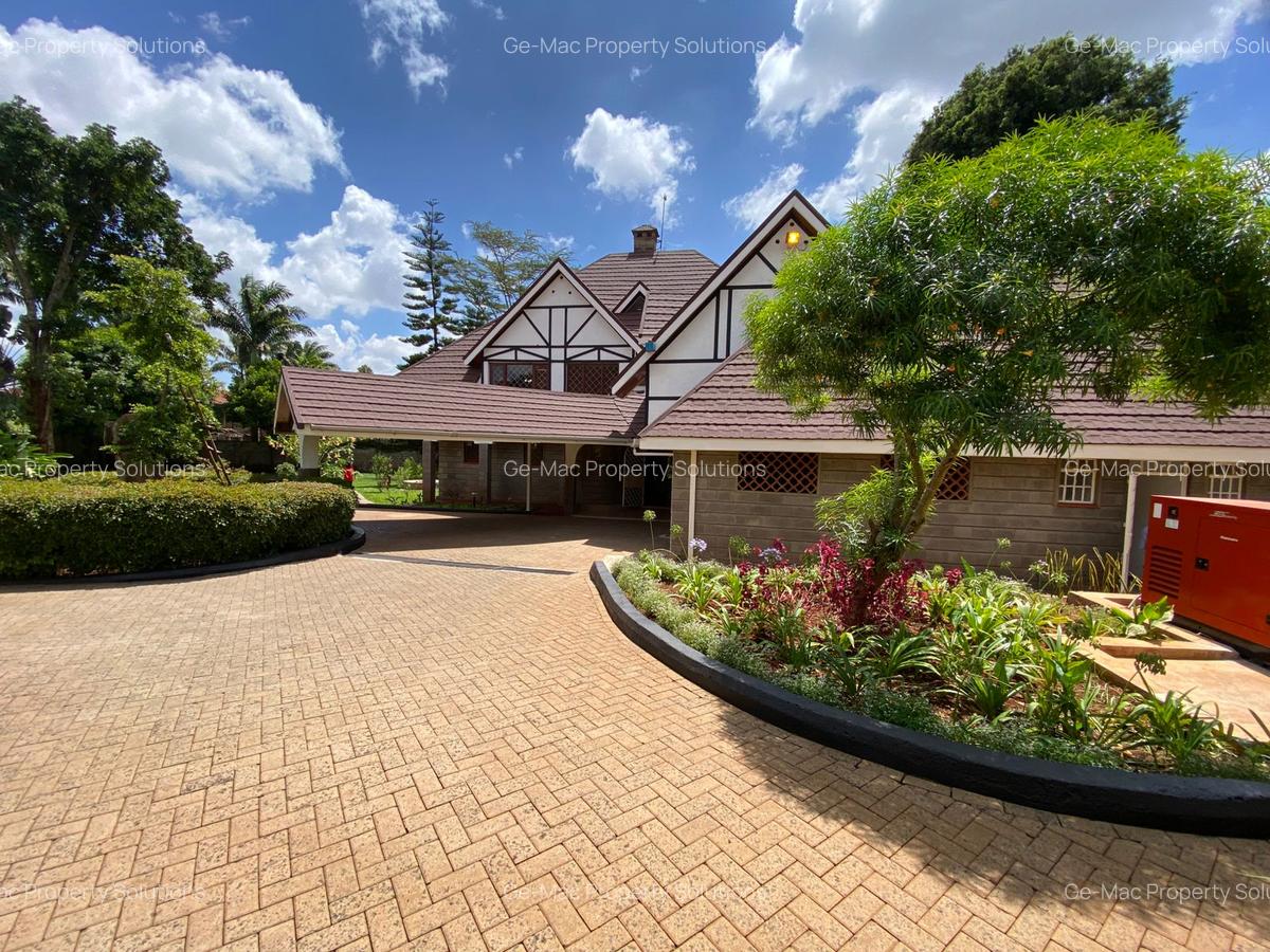 4 Bed House with En Suite in Runda - 12