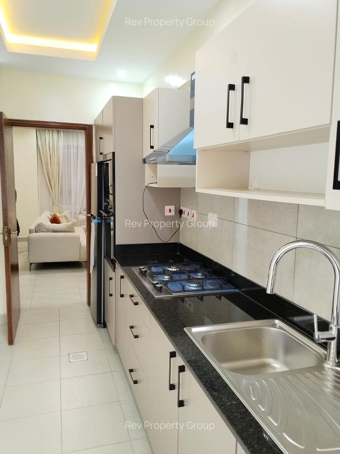 2 Bed Apartment with En Suite in Kilimani - 4
