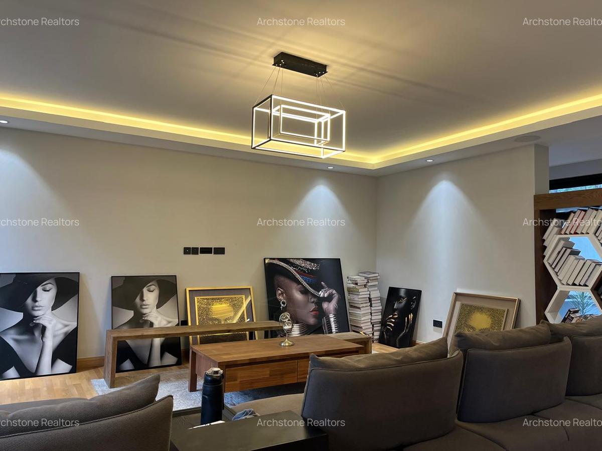 4 Bed Townhouse with En Suite in Lavington - 12