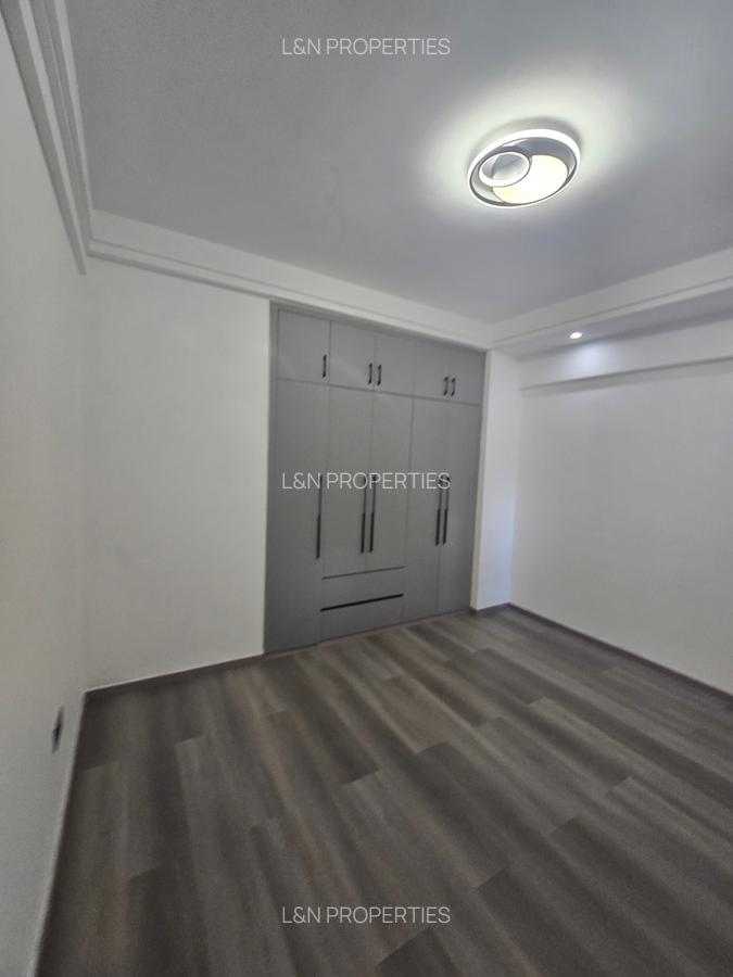 2 Bed Apartment with En Suite at Argwings Kodhek - 2