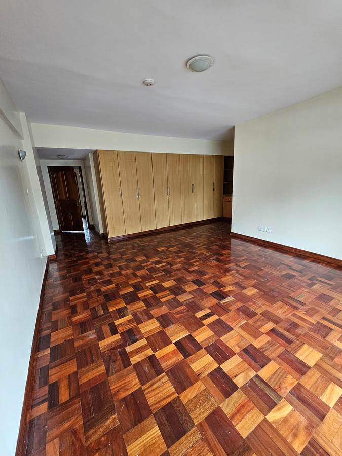 3 Bed Apartment with En Suite at Kilimani - 20