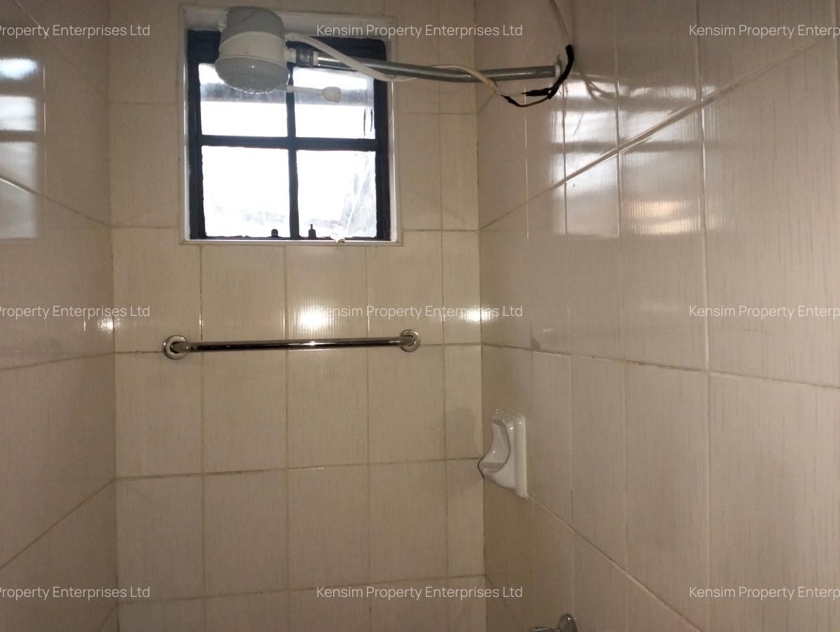 5 Bed Townhouse with En Suite in Lavington - 6