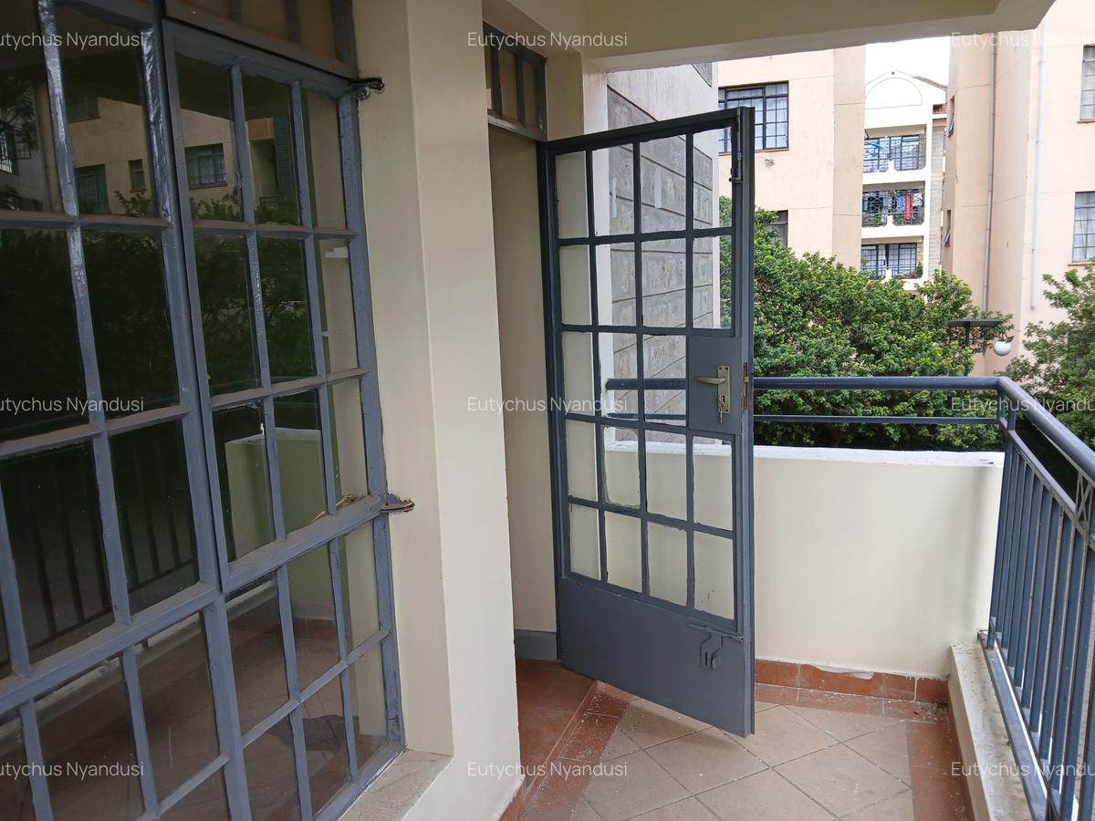 Serviced 2 Bed Apartment with En Suite at Amara Lane - 2