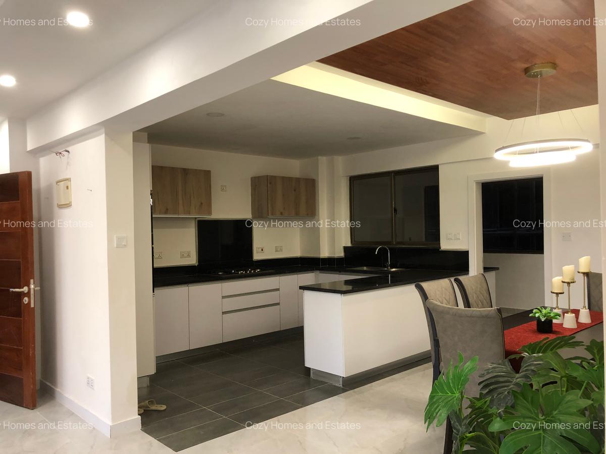 3 Bed Apartment with En Suite at Lavington - 12