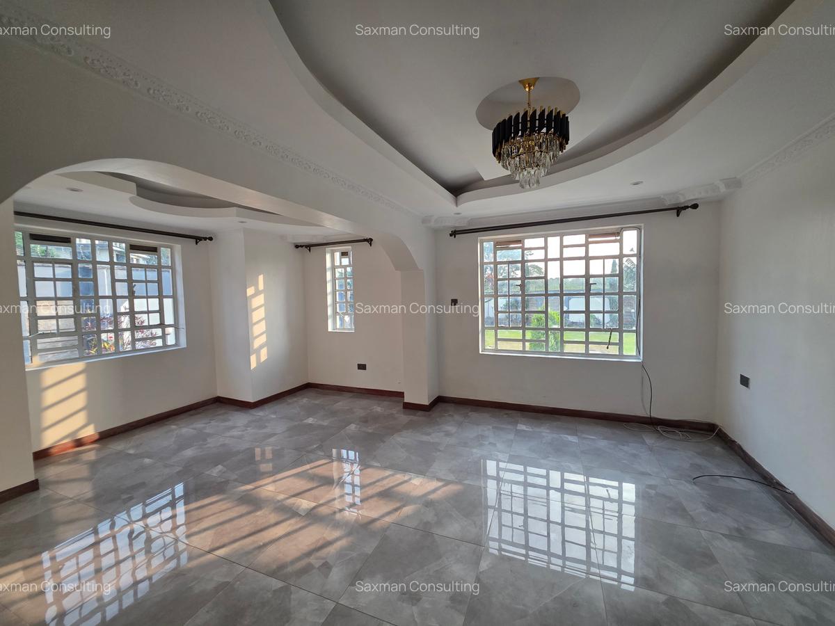 6 Bed House with En Suite in Runda - 9