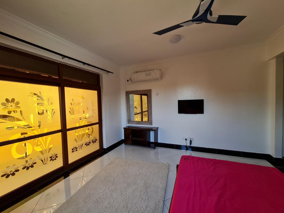 3 Bed Apartment with En Suite in Nyali Area - 16