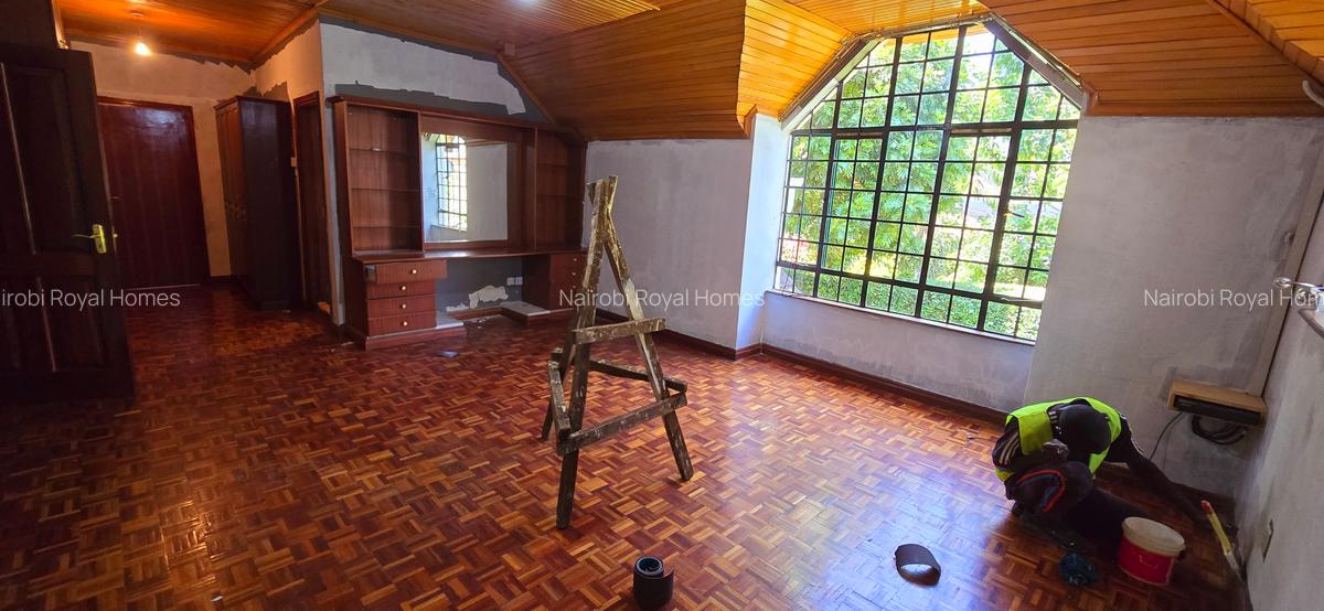 6 Bed Townhouse with En Suite at Kabasiran Avenue - 14