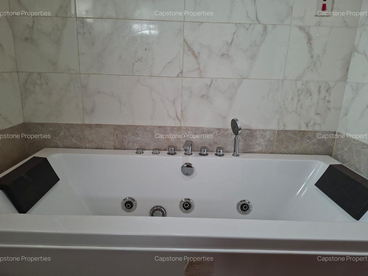 5 Bed House with En Suite in Nyari - 15