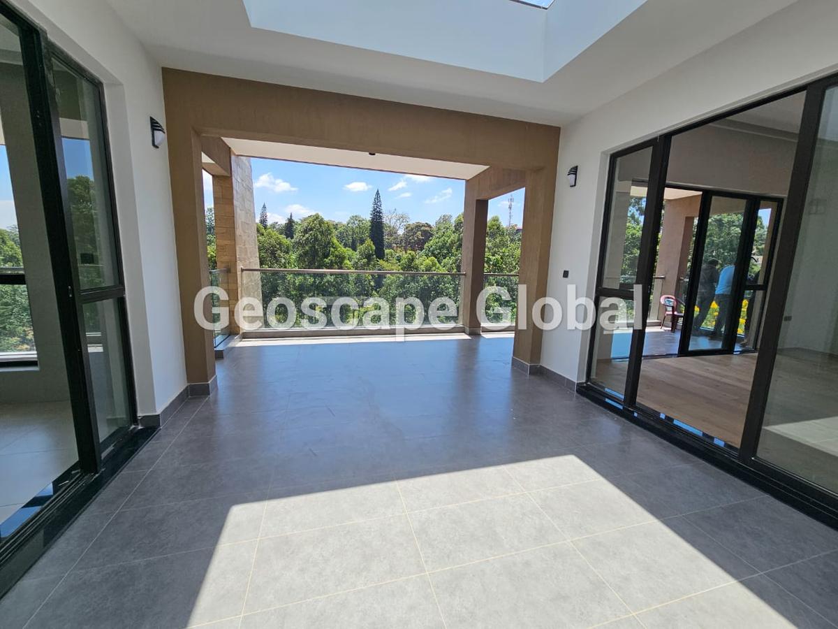 5 Bed House with En Suite in Kitisuru - 8