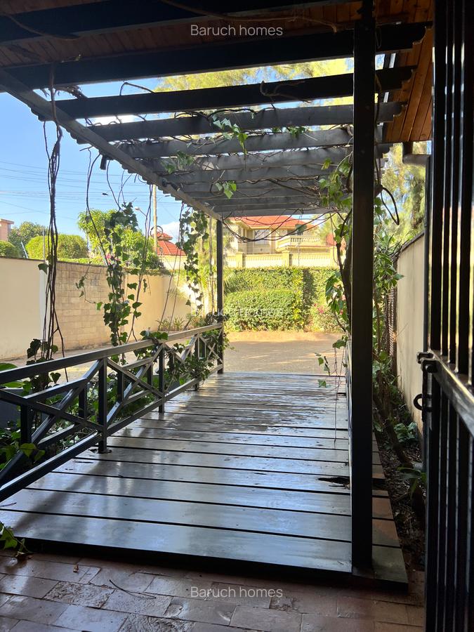 4 Bed House with En Suite in Runda - 7