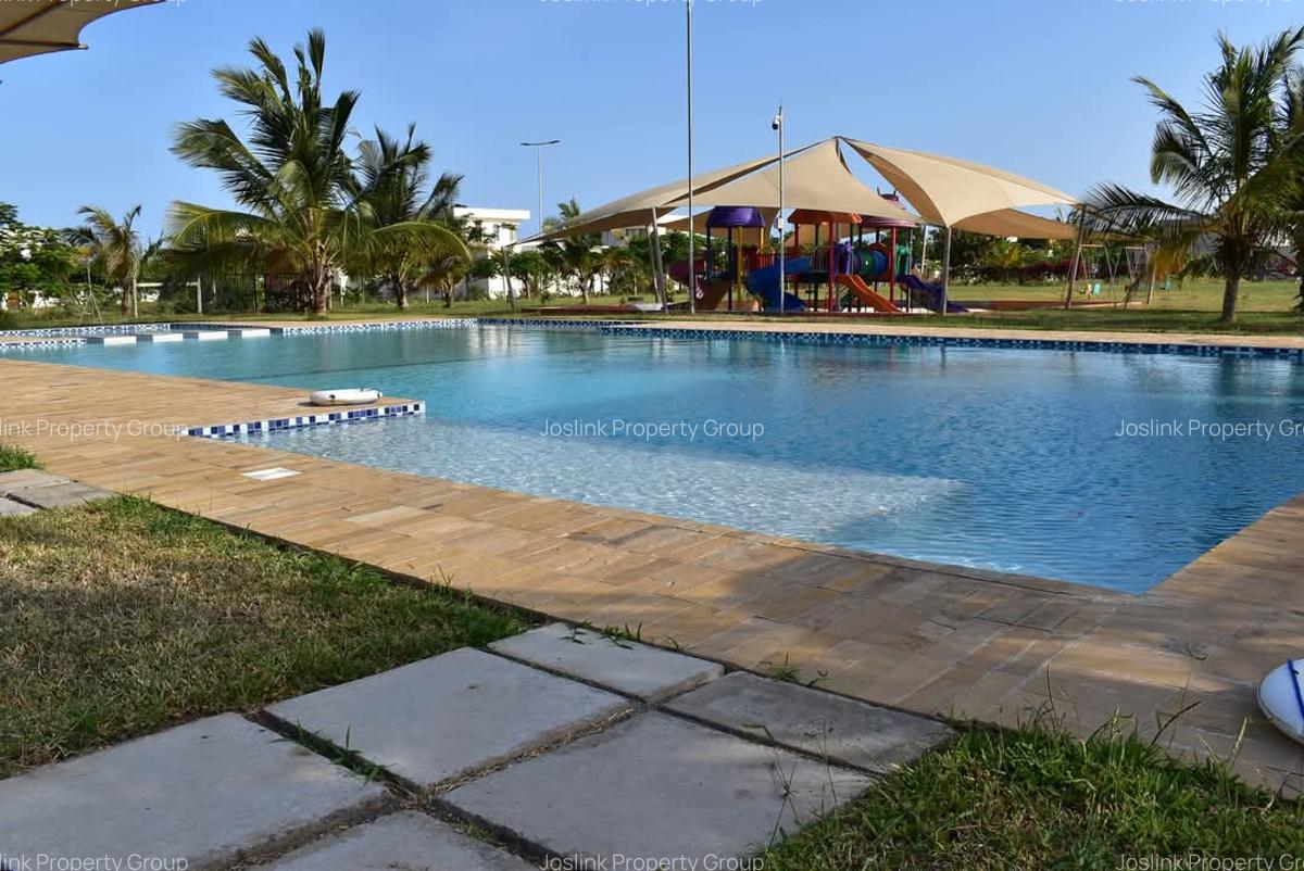 Land at Mt Kenya - 6