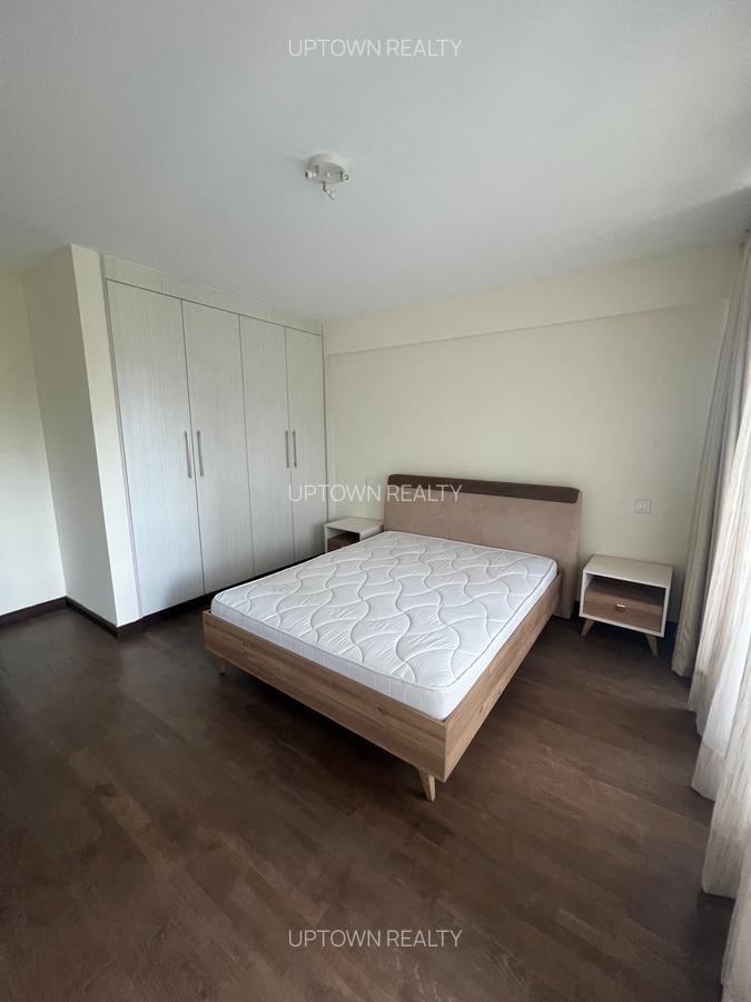 Serviced 3 Bed Apartment with En Suite at Riverside - 11