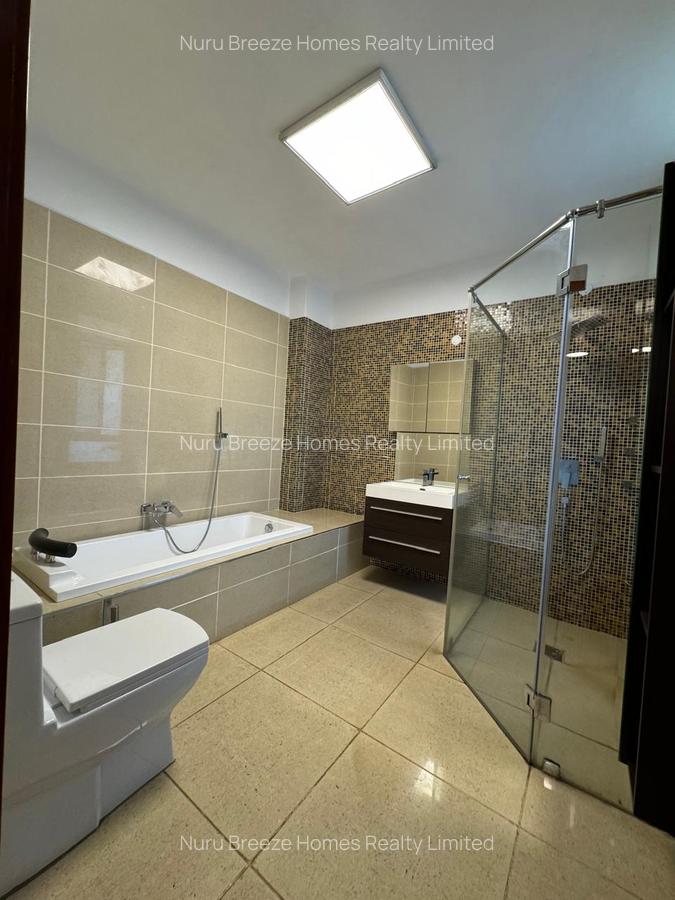 3 Bed Apartment with En Suite in Parklands - 9