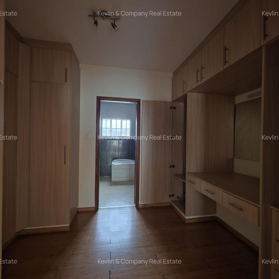 5 Bed Townhouse with En Suite in Kileleshwa - 13