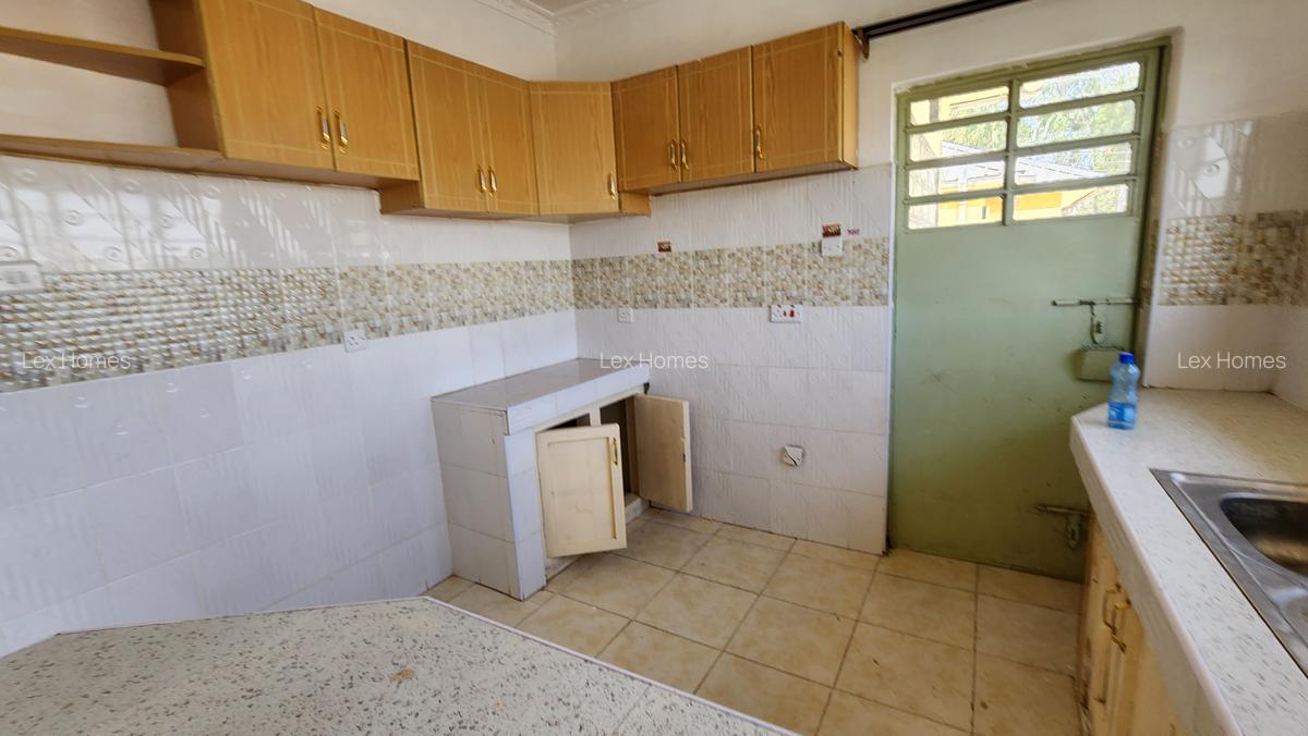 3 Bed House with En Suite at Rimpa Road - 11