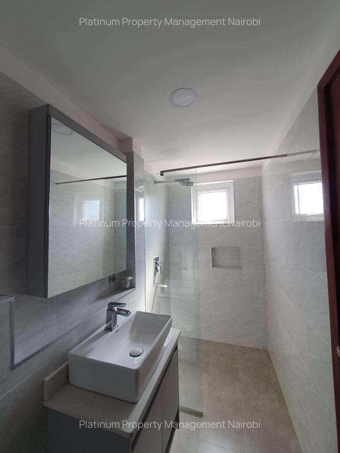 3 Bed Apartment with En Suite at 1St Parklands Avenue - 19
