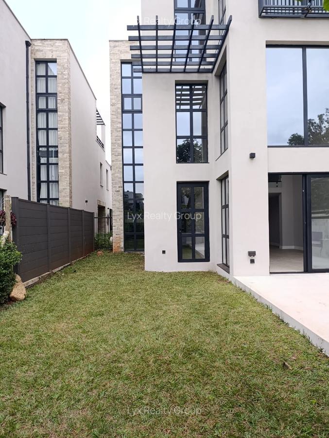 4 Bed Townhouse with En Suite in Runda - 20