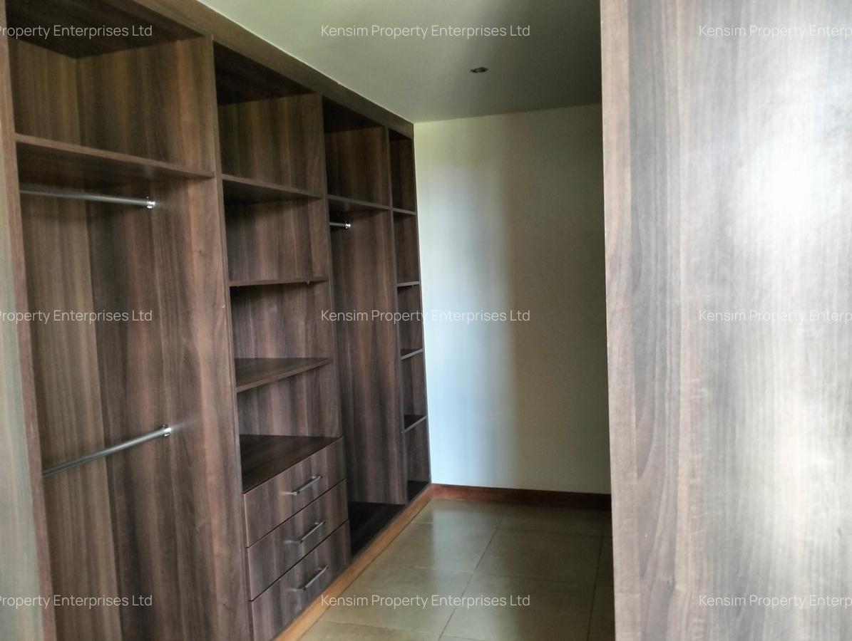 4 Bed Townhouse with En Suite in Runda - 15