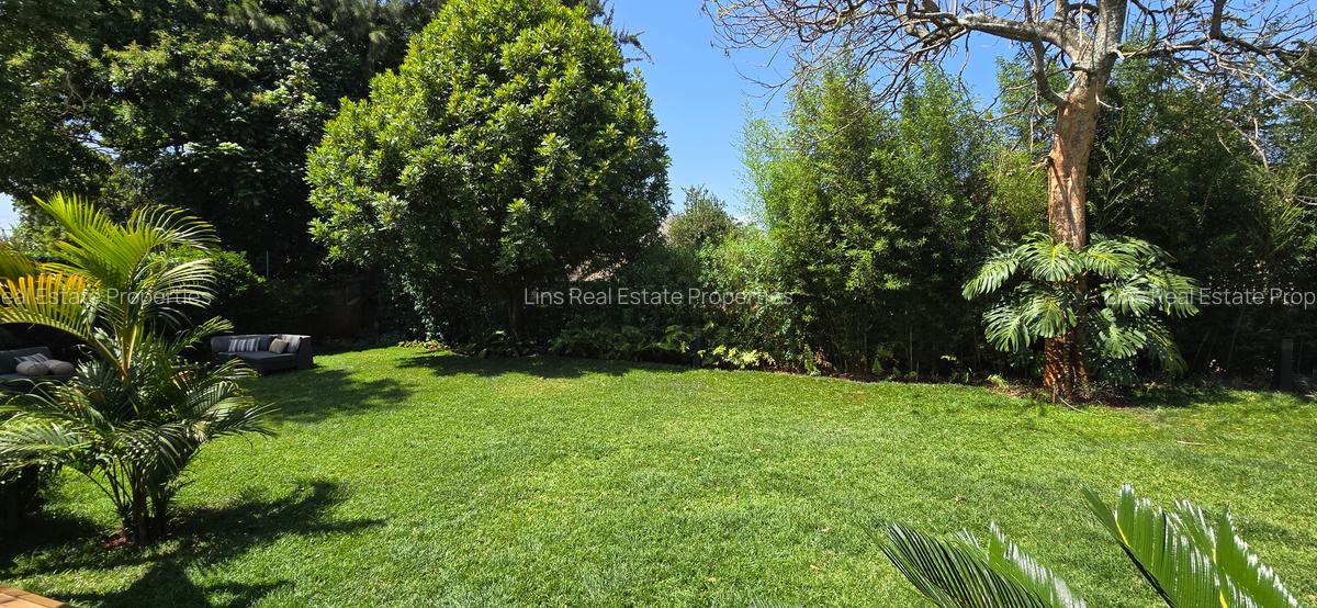 5 Bed Townhouse with En Suite in Runda - 19