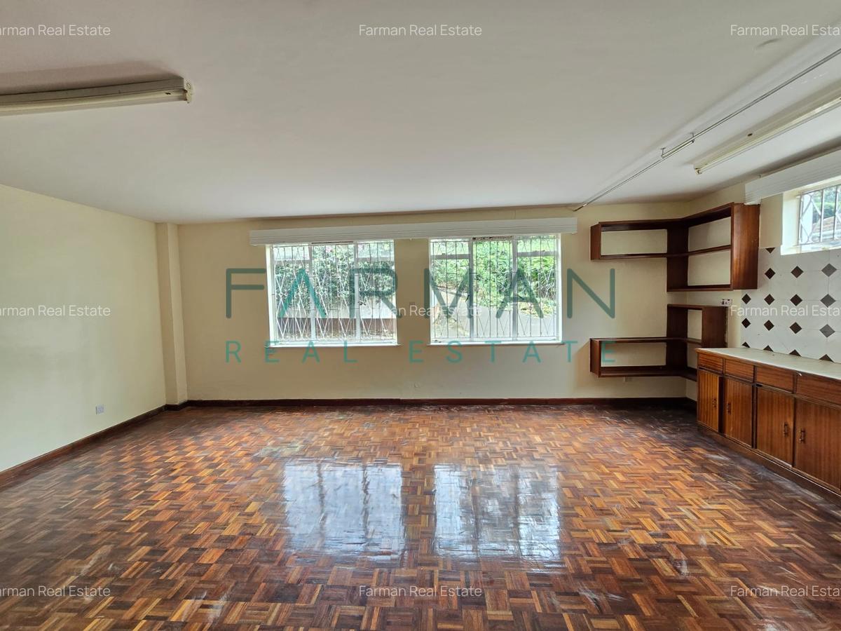 5 Bed House with En Suite in Kyuna - 6