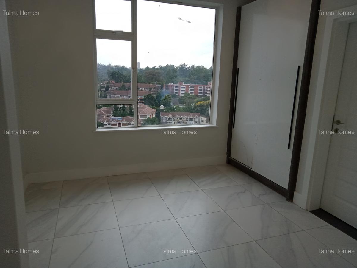 2 Bed Apartment with En Suite in Westlands Area - 10