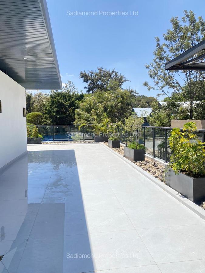 5 Bed Villa with En Suite in Lavington - 17