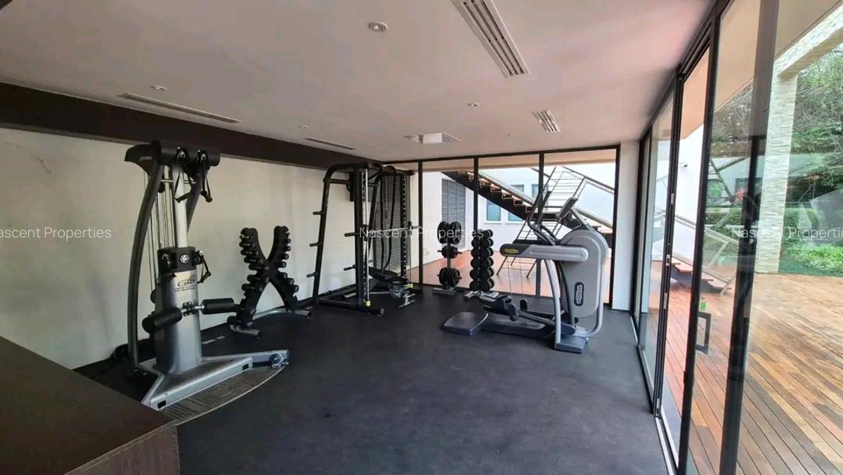 6 Bed House with En Suite in Loresho - 13