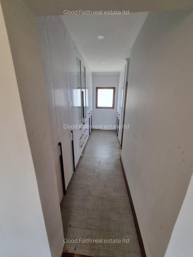 5 Bed House with En Suite in Thika Road - 12