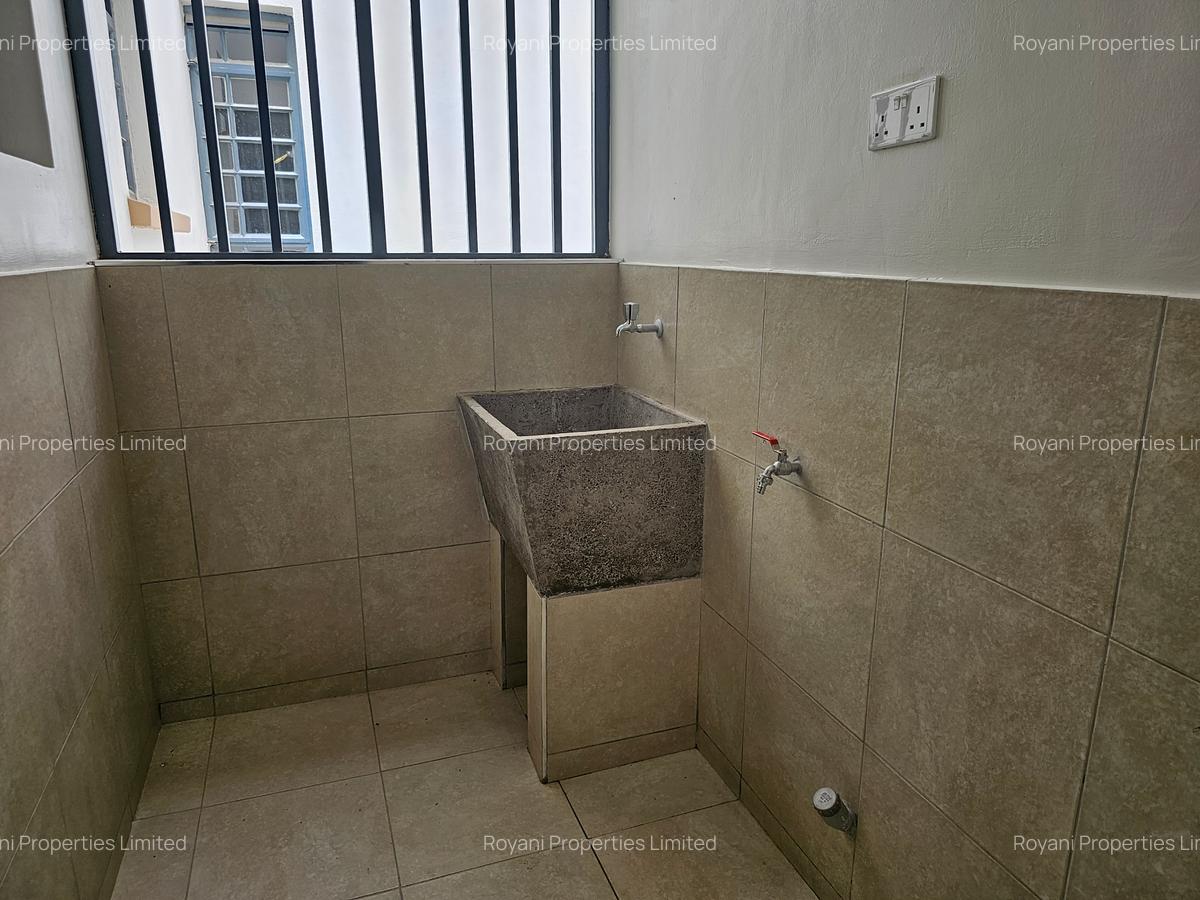 2 Bed Apartment with En Suite in Kiambu Road - 11