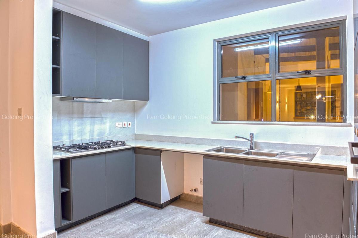 4 Bed Apartment with En Suite in Ruaka - 5