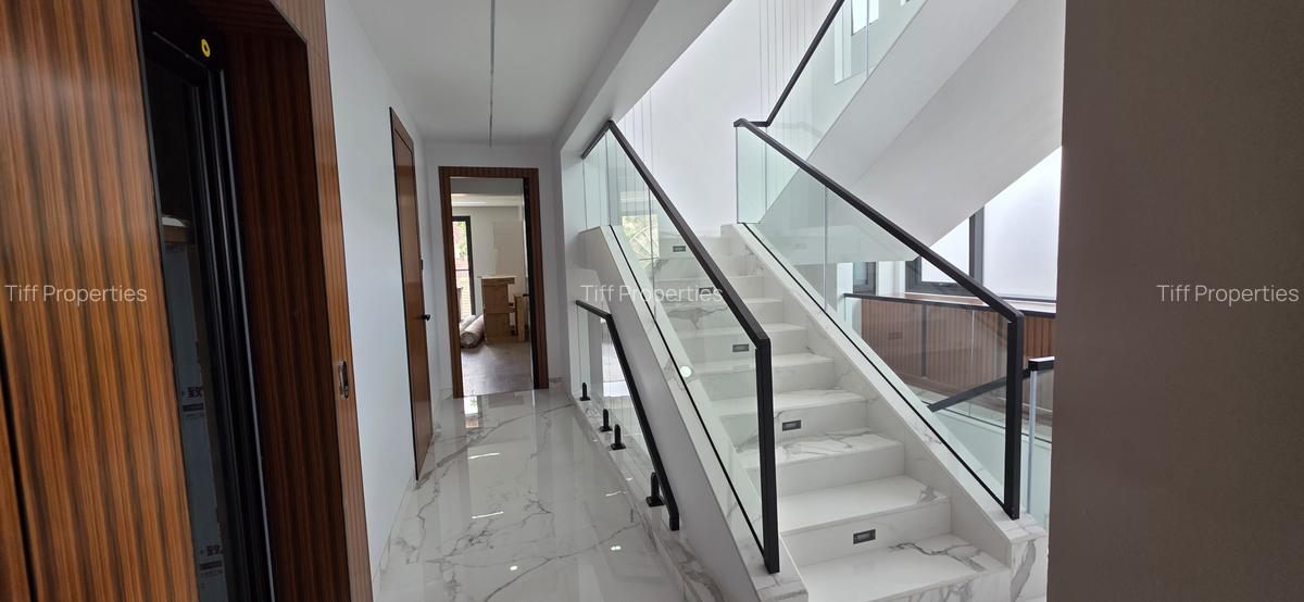 6 Bed Townhouse in Lavington - 4