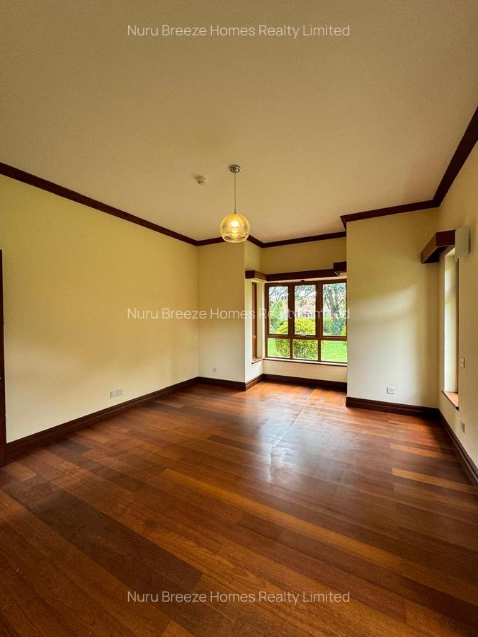5 Bed Townhouse with En Suite in Kitisuru - 13