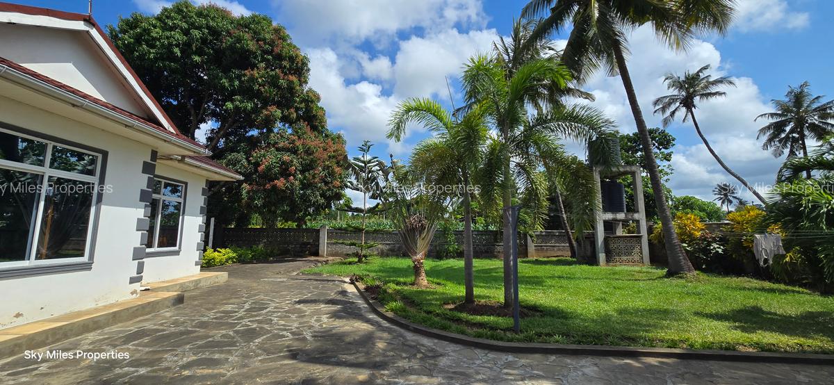 3 Bed House with En Suite at Mtwapa - 17