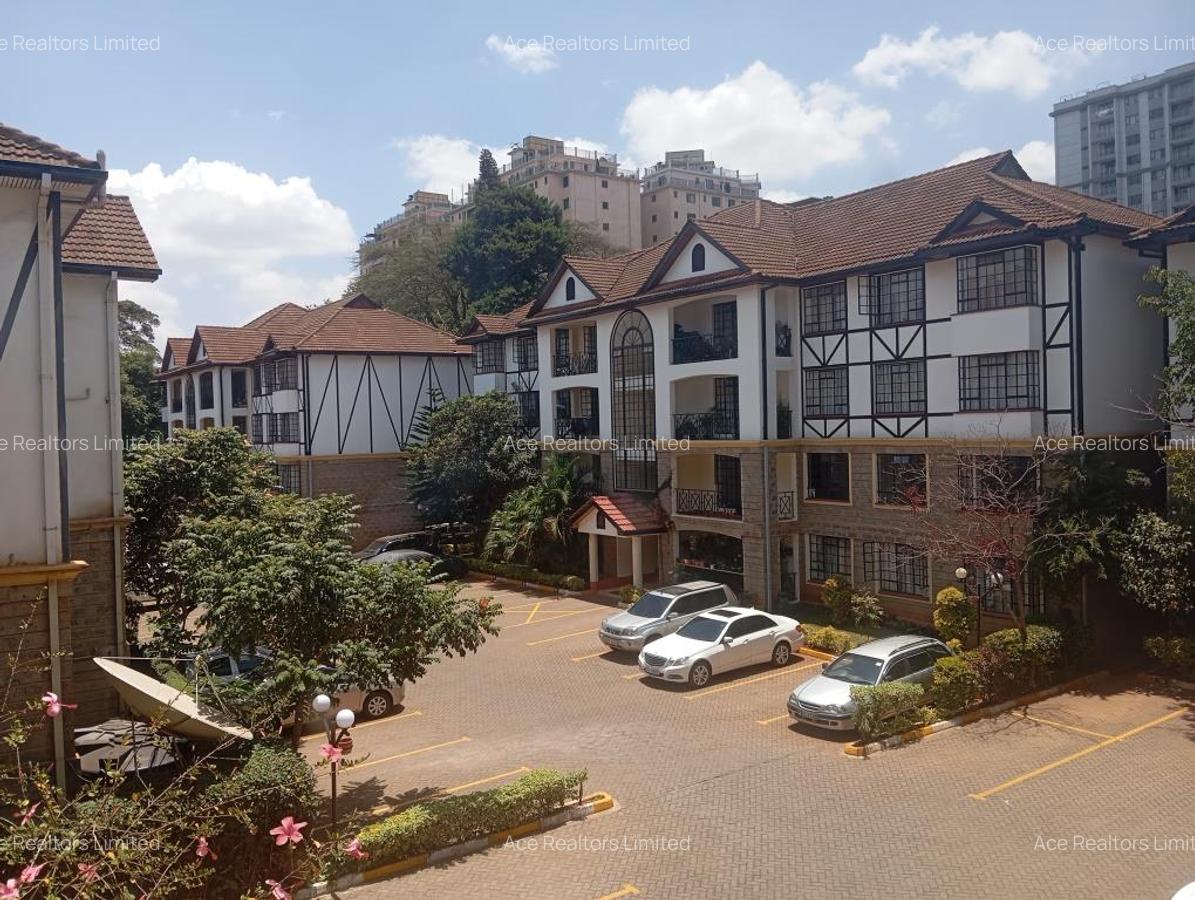 3 Bed Apartment with En Suite at Valley Arcade - 15