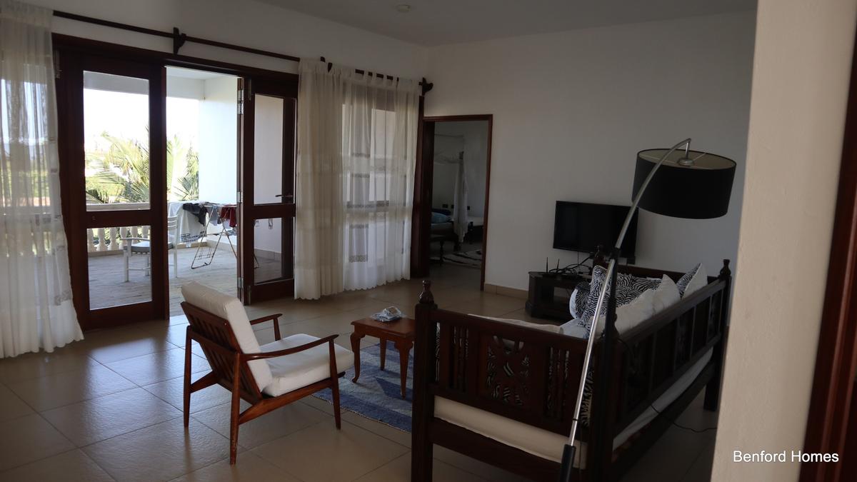 4 Bed House with En Suite at Vipingo - 11