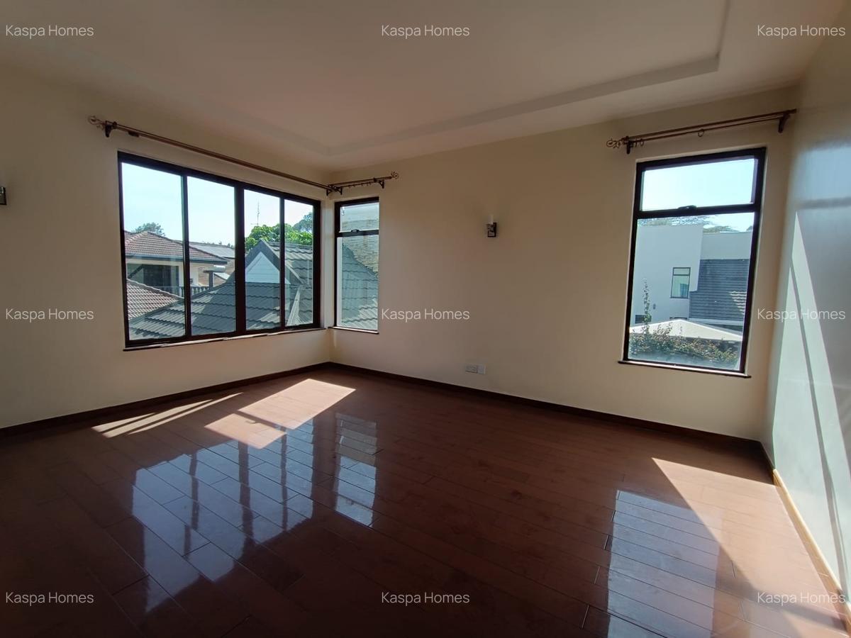 5 Bed House with En Suite in Karen - 3