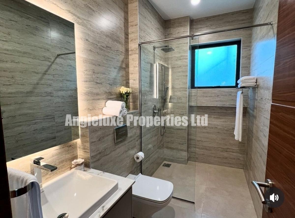 2 Bed Apartment with En Suite at Riverside Drive - 4