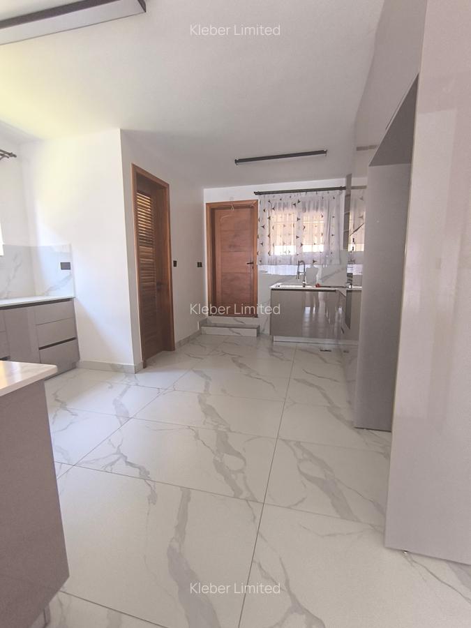 4 Bed Villa with En Suite at Muhuri Road Off Waiyaki Way - 6