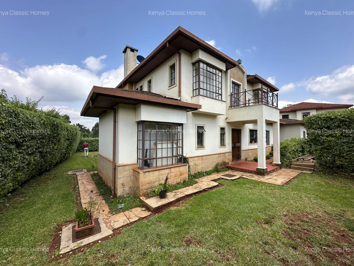 4 Bed House with En Suite at Redhill - 20