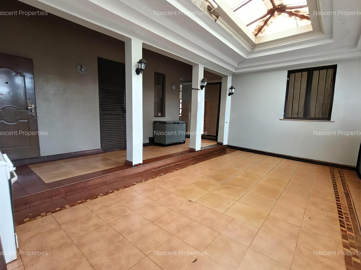 4 Bed House with En Suite in Runda - 10