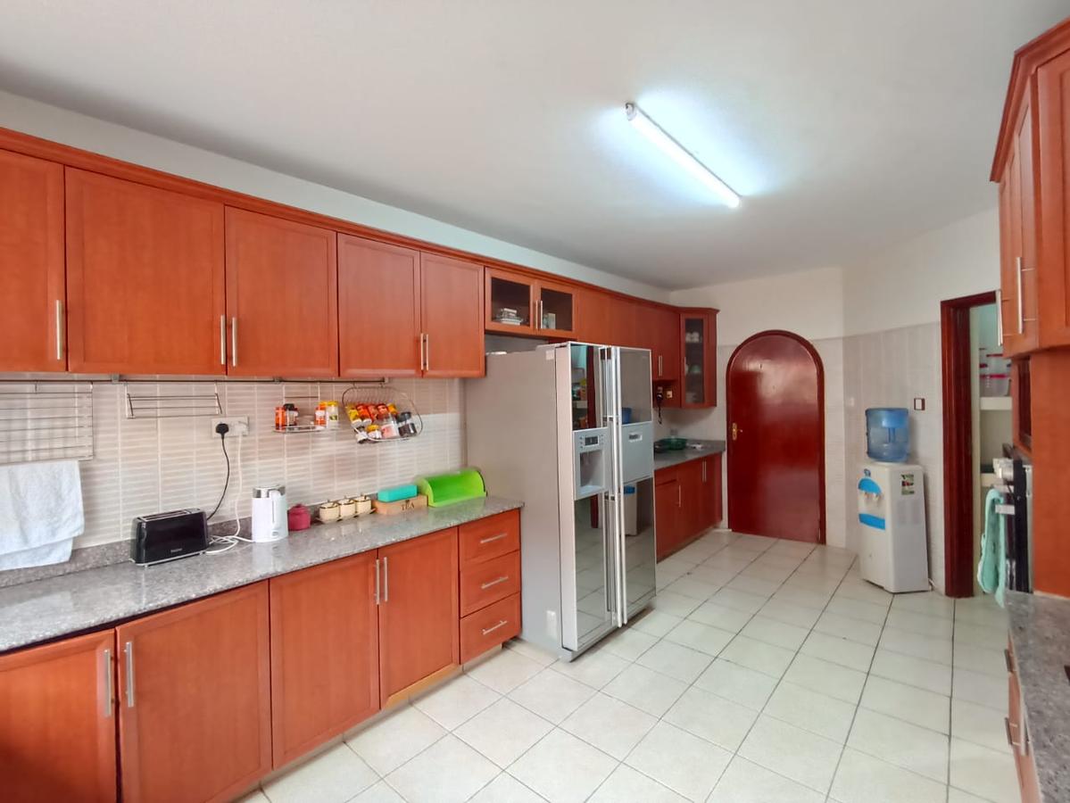 5 Bed Townhouse with Staff Quarters in Lavington - 14