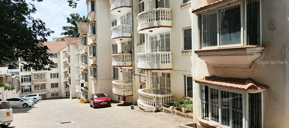 3 Bed Apartment with En Suite at Lantana Road - 1