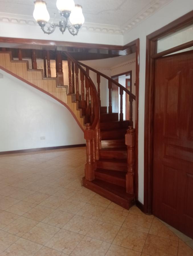 4 Bed Villa with En Suite at Muthaiga North - 17