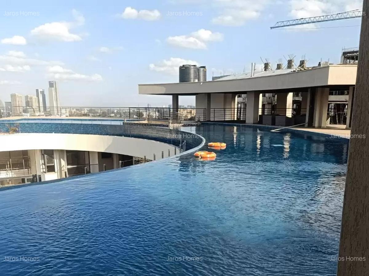3 Bed Apartment with En Suite at Riverside Drive - 2